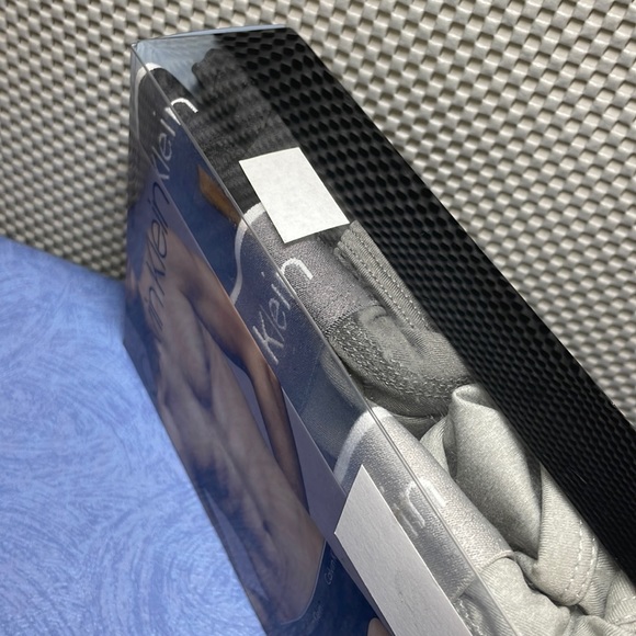 Calvin Klein Men’s Microfiber Hip Brief 3 Pack XL (40-42) NP2162O-033 A34M341420 - Picture 11 of 16